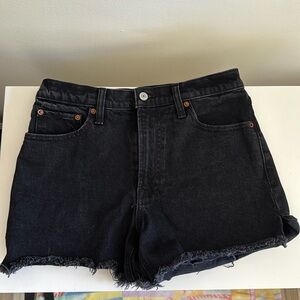 Abercrombie and fitch 4” mom short high rise